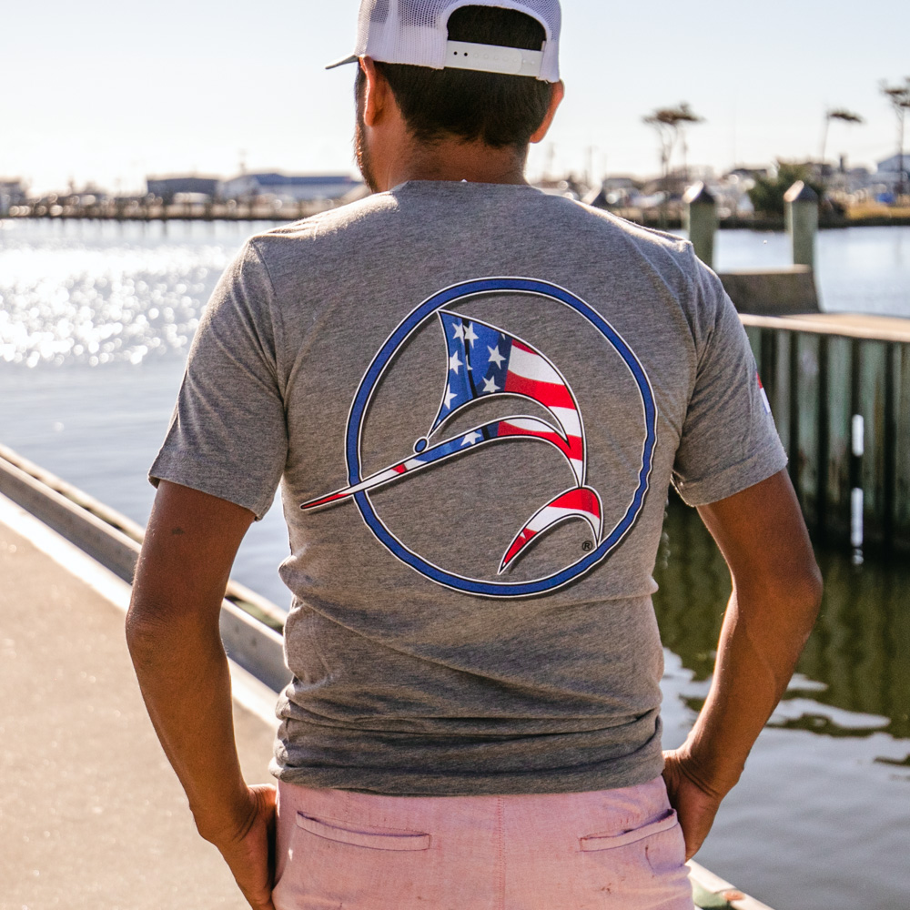  Trendy Ocean & Coast Fishing Patriotic Flag T-Shirt : Clothing,  Shoes & Jewelry